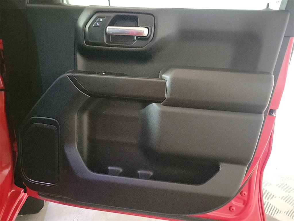 2023 CHEVROLET SILVERADO - Image 20