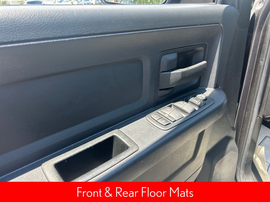 2016 Ram 1500 Express photo 12