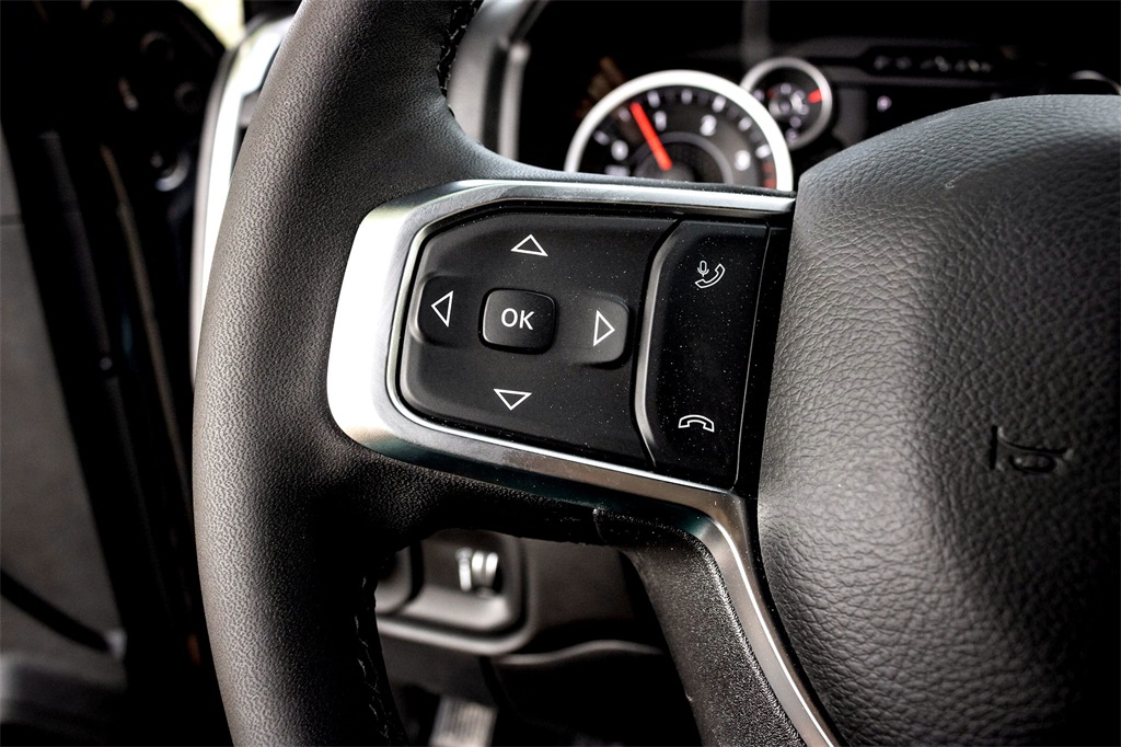 2025 Ram 2500 Big Horn photo 12