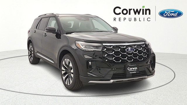 2026 Ford Explorer Platinum's photo