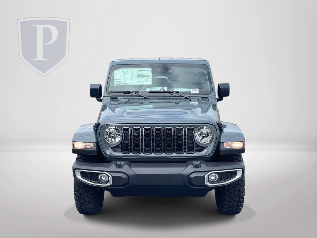 2025 Jeep Gladiator Sport photo 2