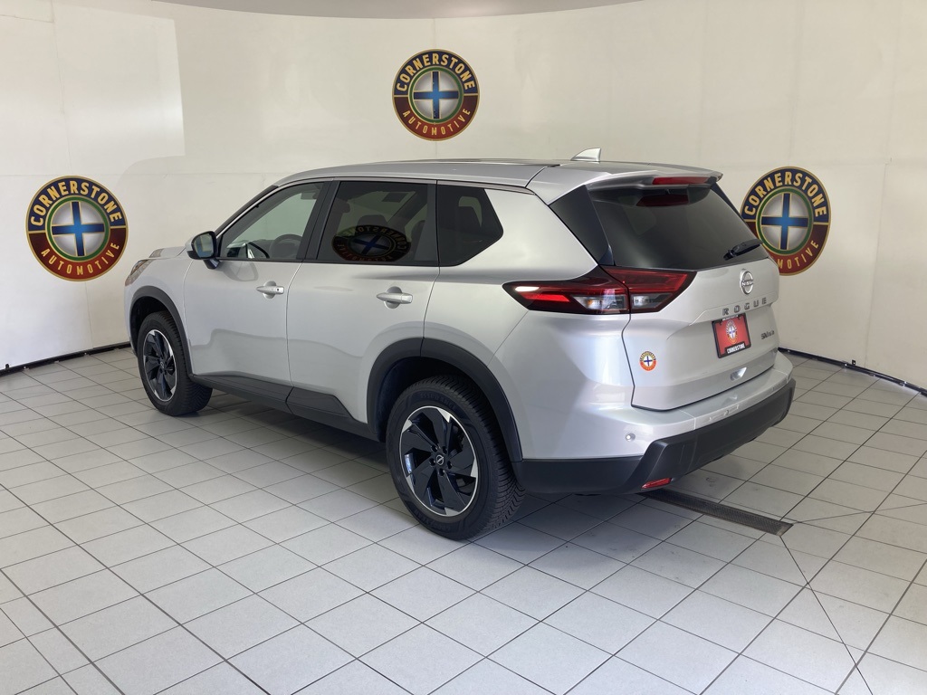 2024 Nissan Rogue SV photo 20