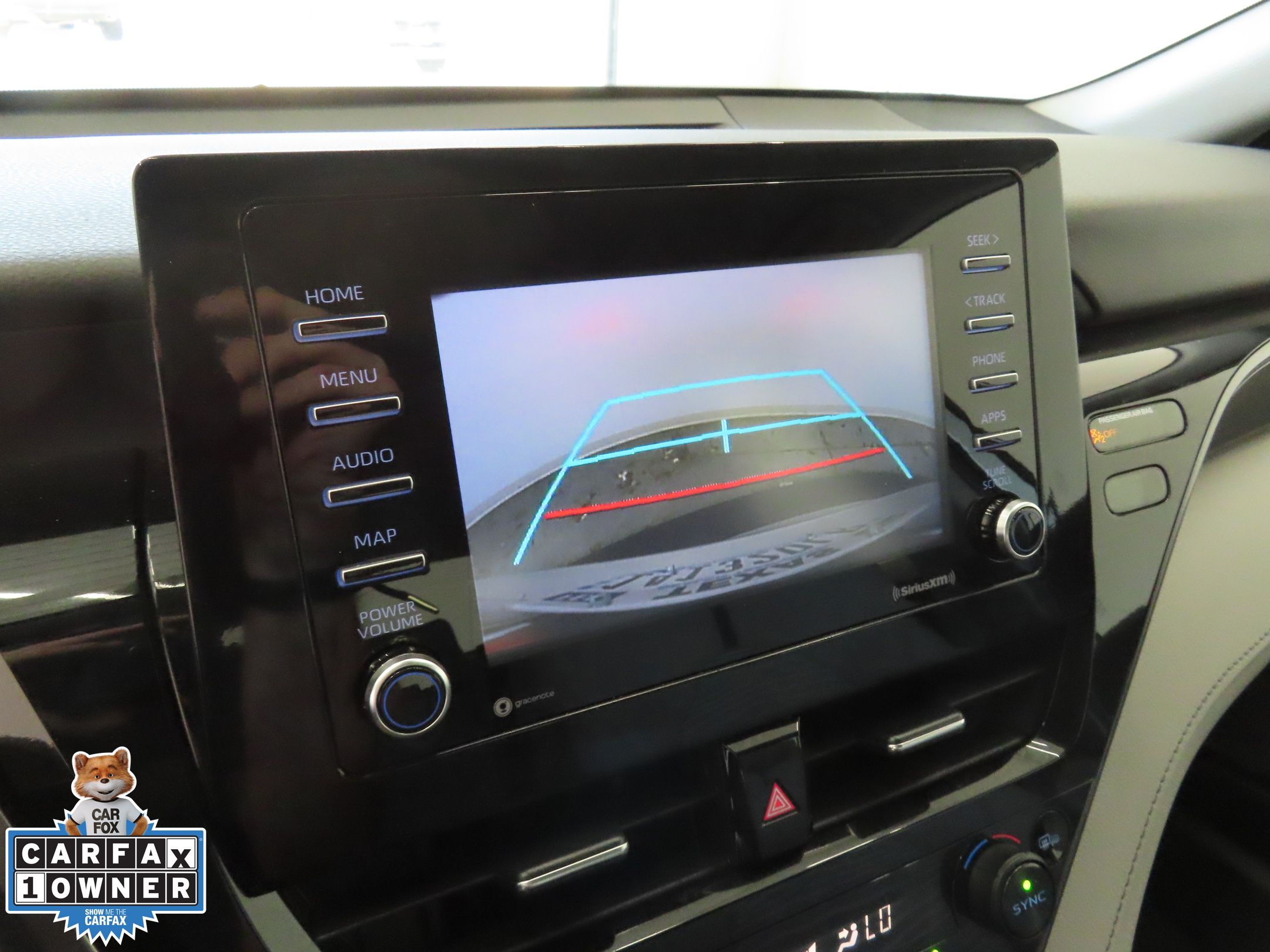 2023 Toyota Camry SE photo 17