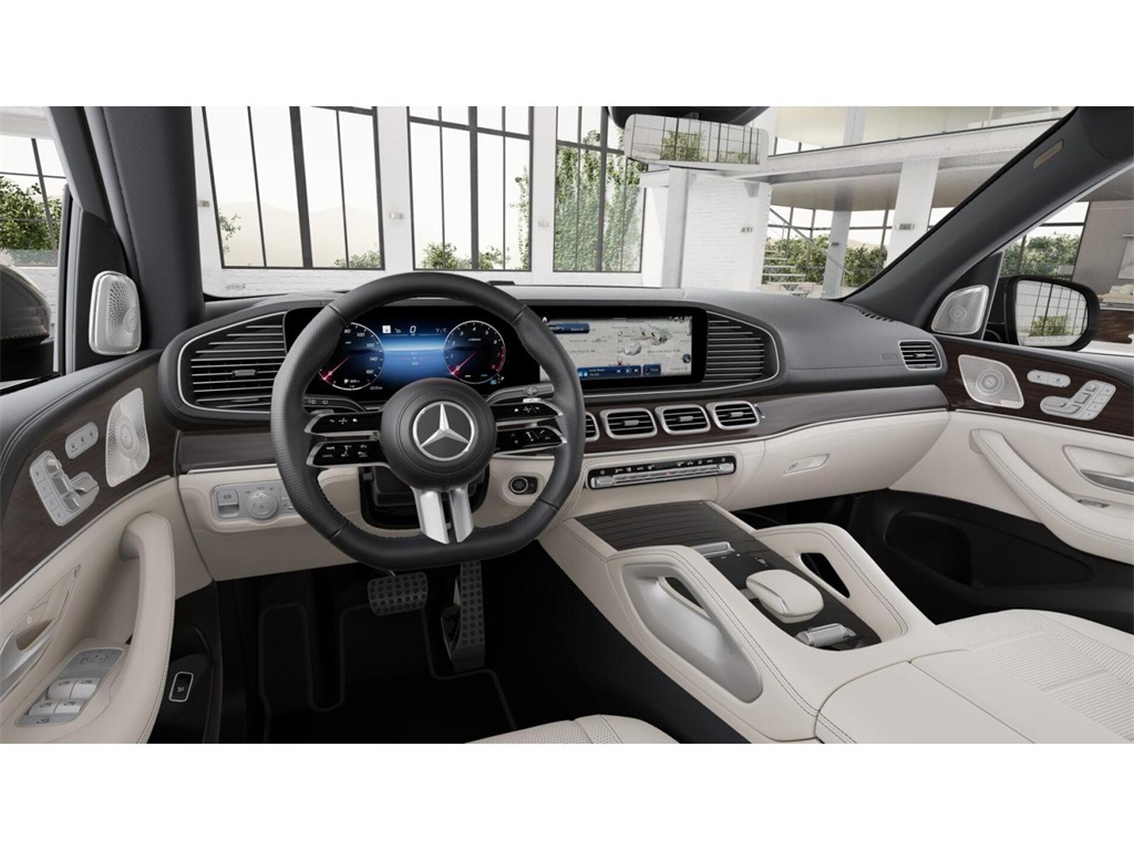 2026 Mercedes Benz GLS 580 4MATIC photo 3