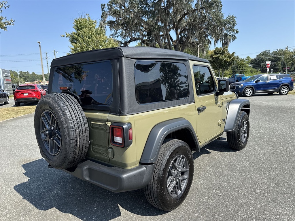 2025 Jeep Wrangler Sport S photo 3