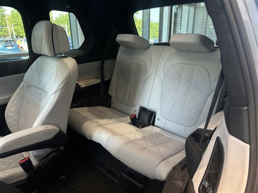 2026 Bmw X7 xDrive40i photo 14