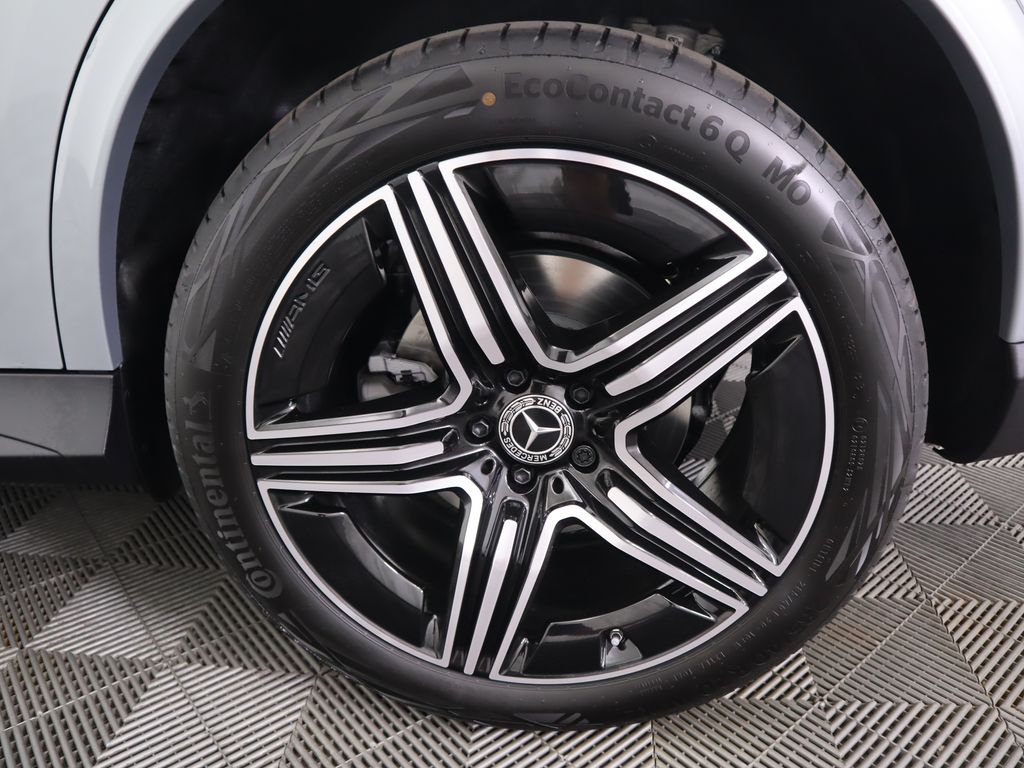 2026 Mercedes Benz GLC 300 photo 31