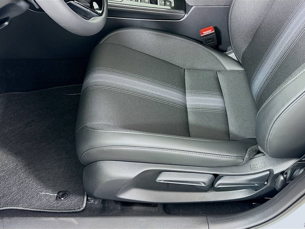 2026 Honda Civic Sport photo 18
