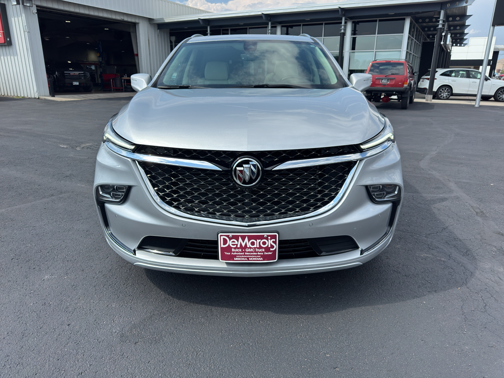 2022 Buick Enclave Avenir photo 2