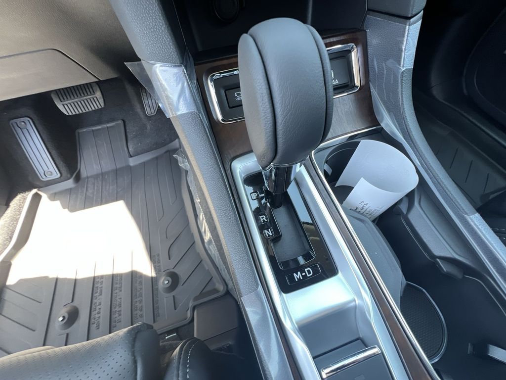 2025 Subaru Ascent Touring photo 15