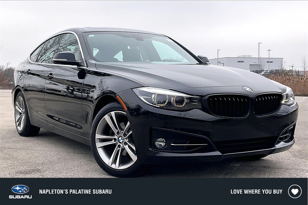 2018 BMW 3 Series 330i's photo
