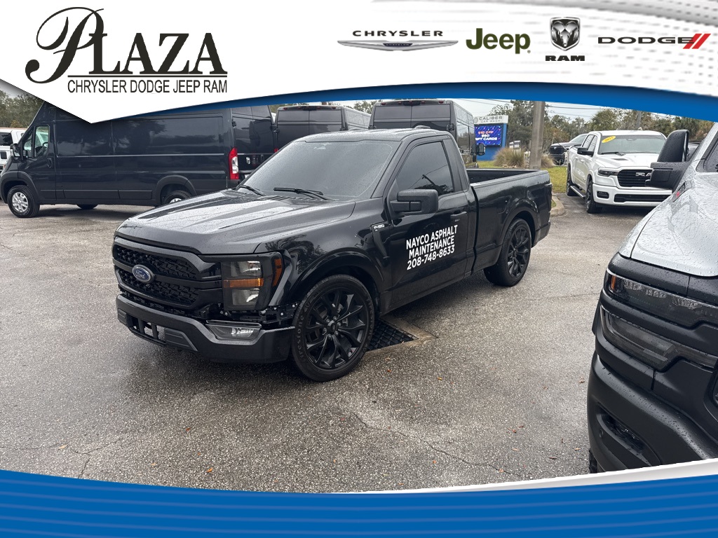 2023 Ford F-150 XL's photo