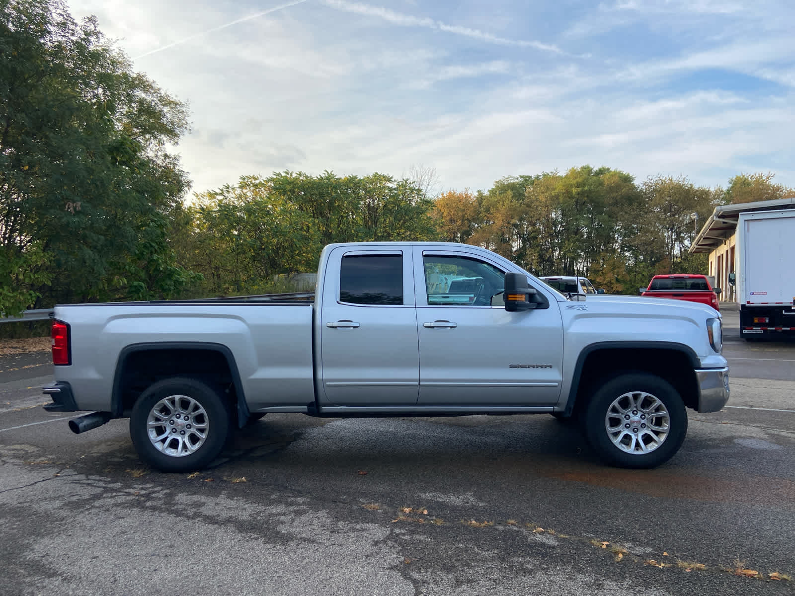 2016 Gmc Sierra 1500 SLE photo 2