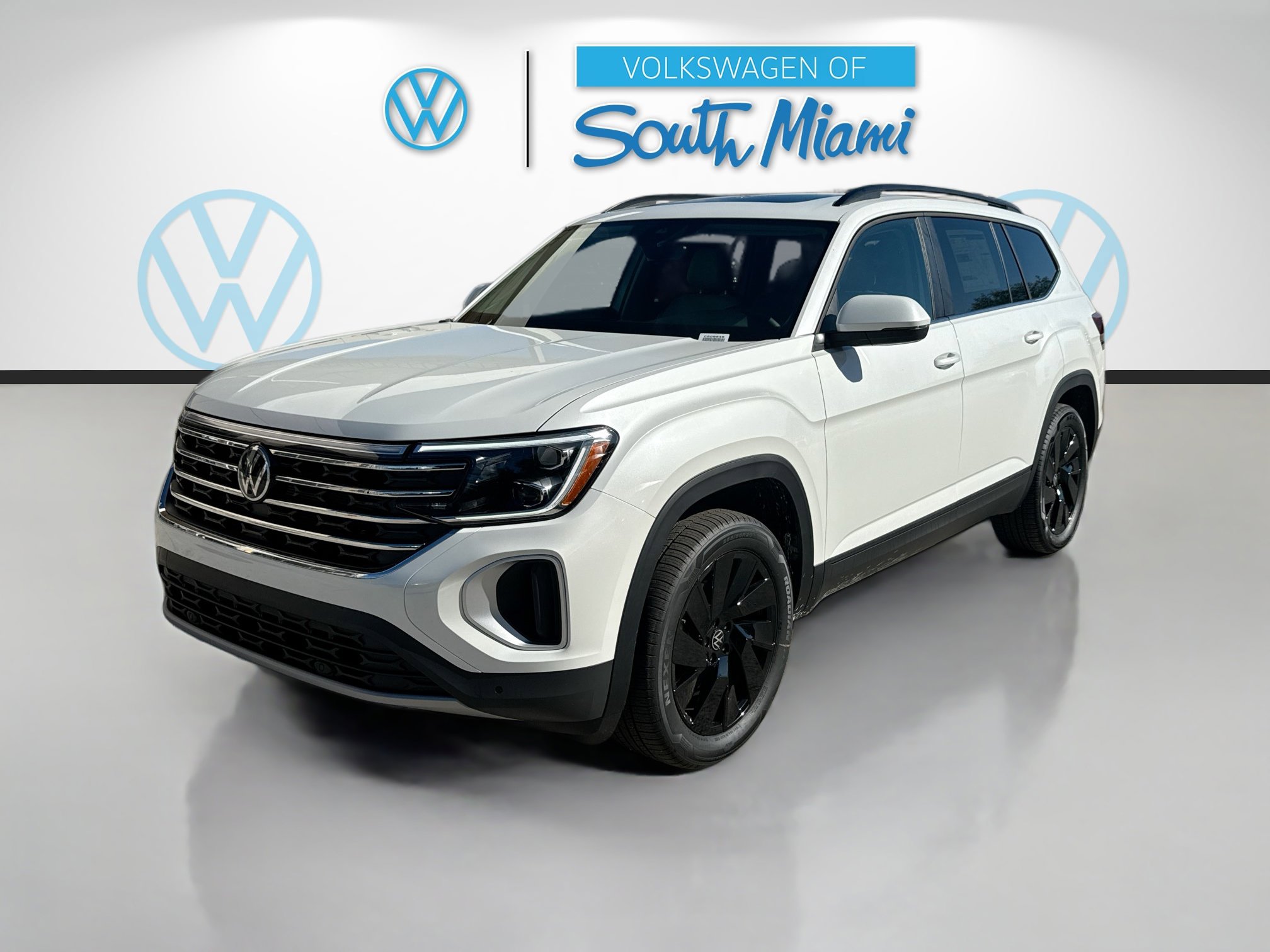 2026 Volkswagen Atlas SE Technology photo 2