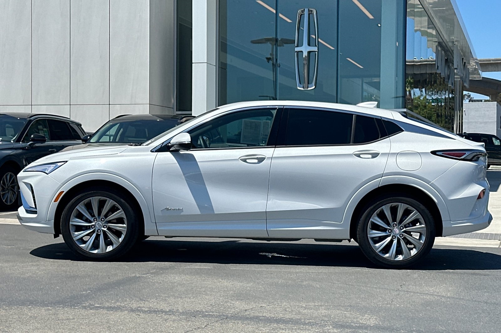 2024 Buick Envista Avenir photo 6