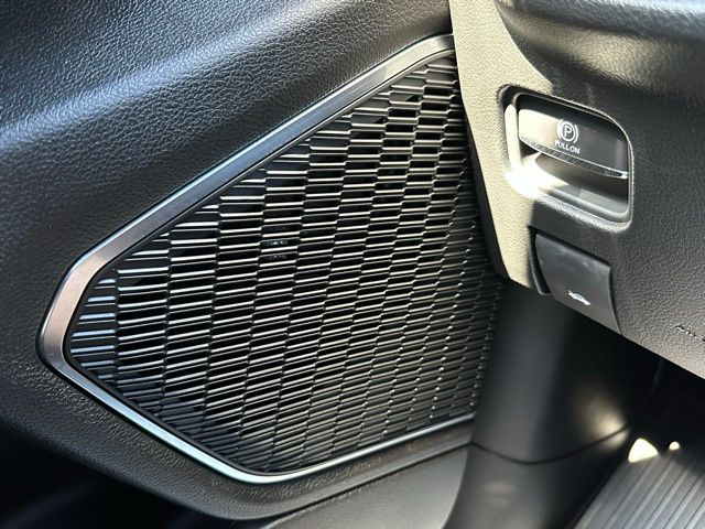 2025 Jeep Grand Cherokee Summit photo 18