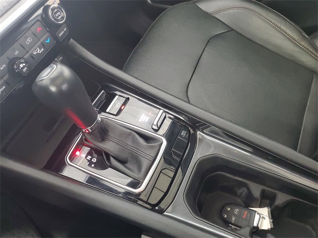 2022 Jeep Compass Latitude Lux photo 21