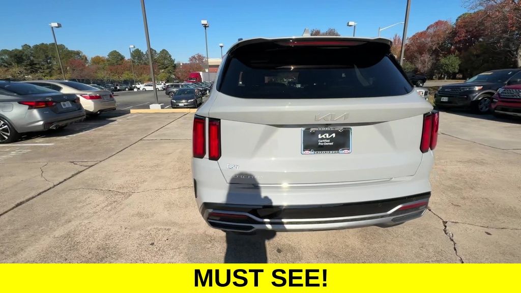 2023 Kia Sorento SX photo 2