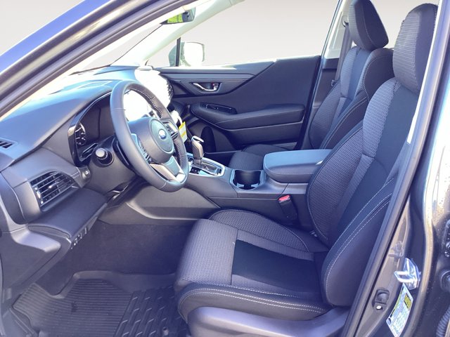 2025 Subaru Outback Premium photo 9