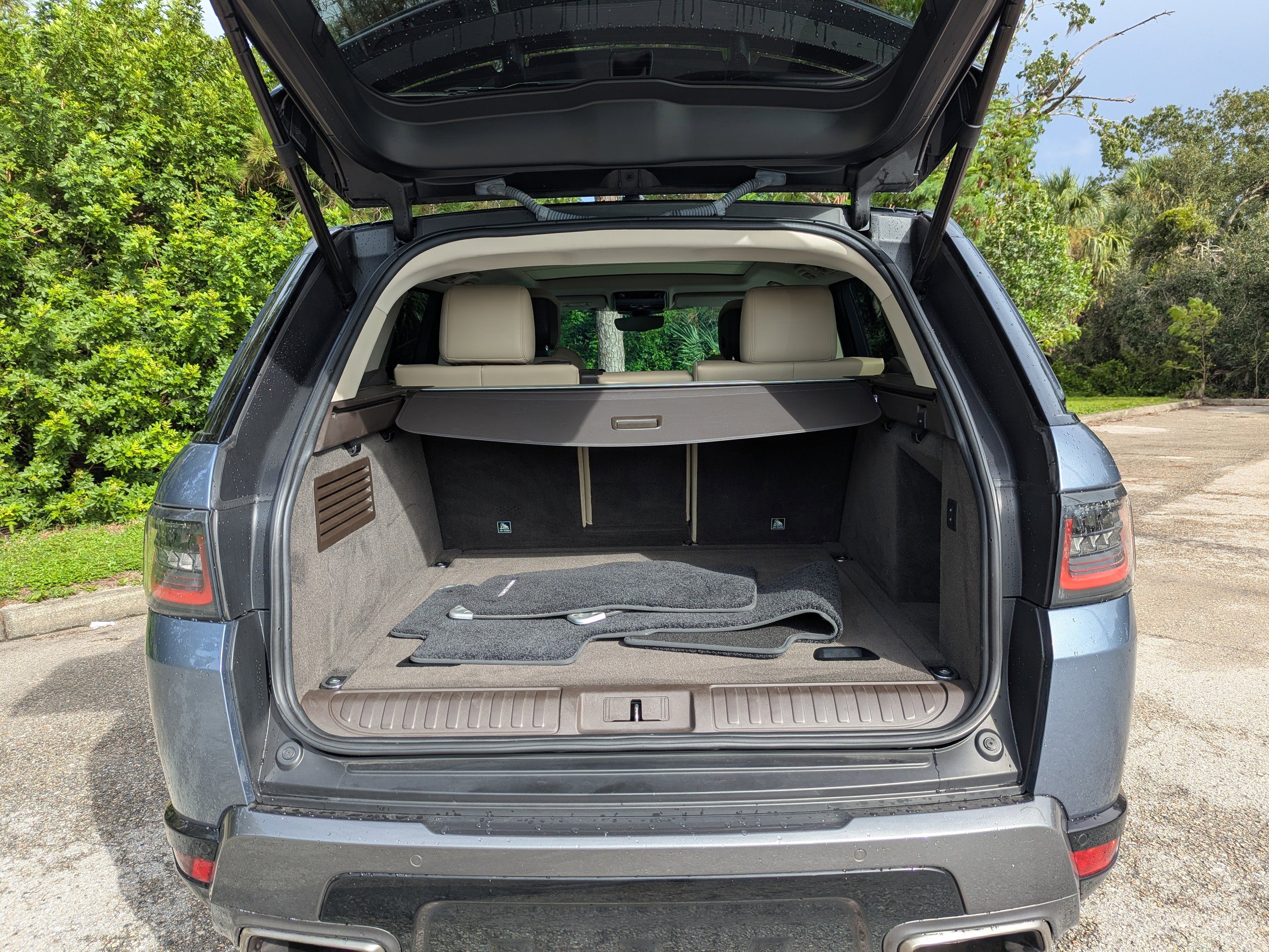 2019 Land Rover Range Rover Sport HSE photo 10