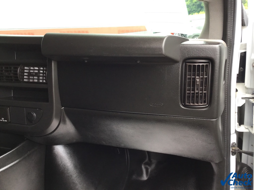 2017 Chevrolet Express 3500 Work Van photo 20