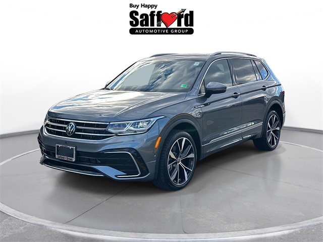 2024 Volkswagen Tiguan SEL R-LINE's photo