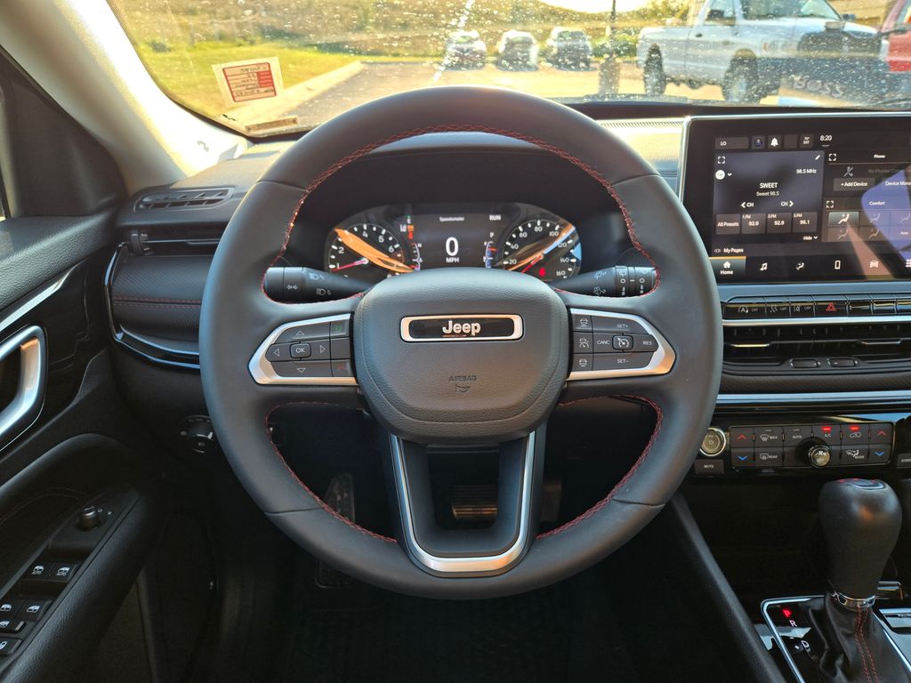 2022 Jeep Compass Trailhawk photo 16