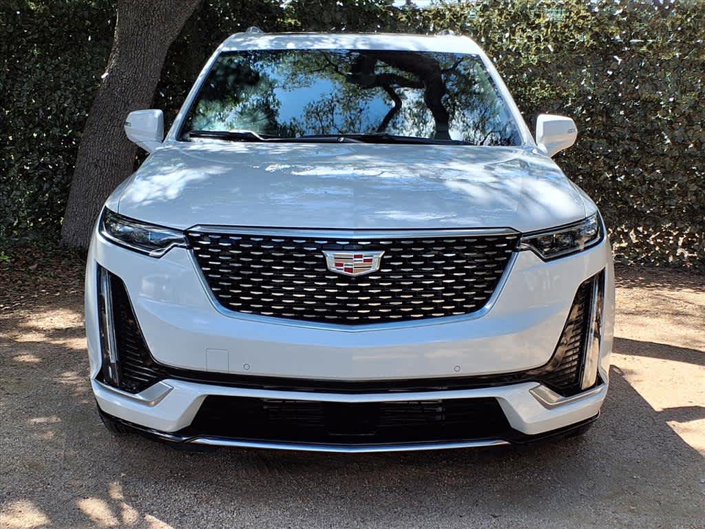 2024 Cadillac XT6 Premium Luxury photo 2