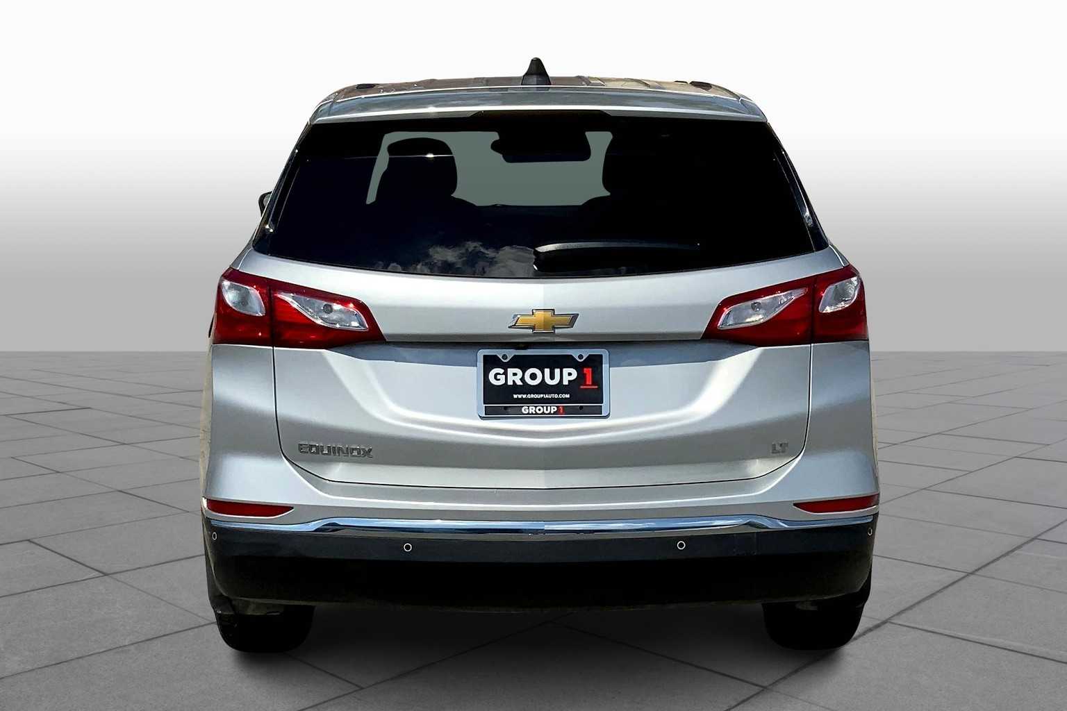 2019 Chevrolet Equinox LT photo 3