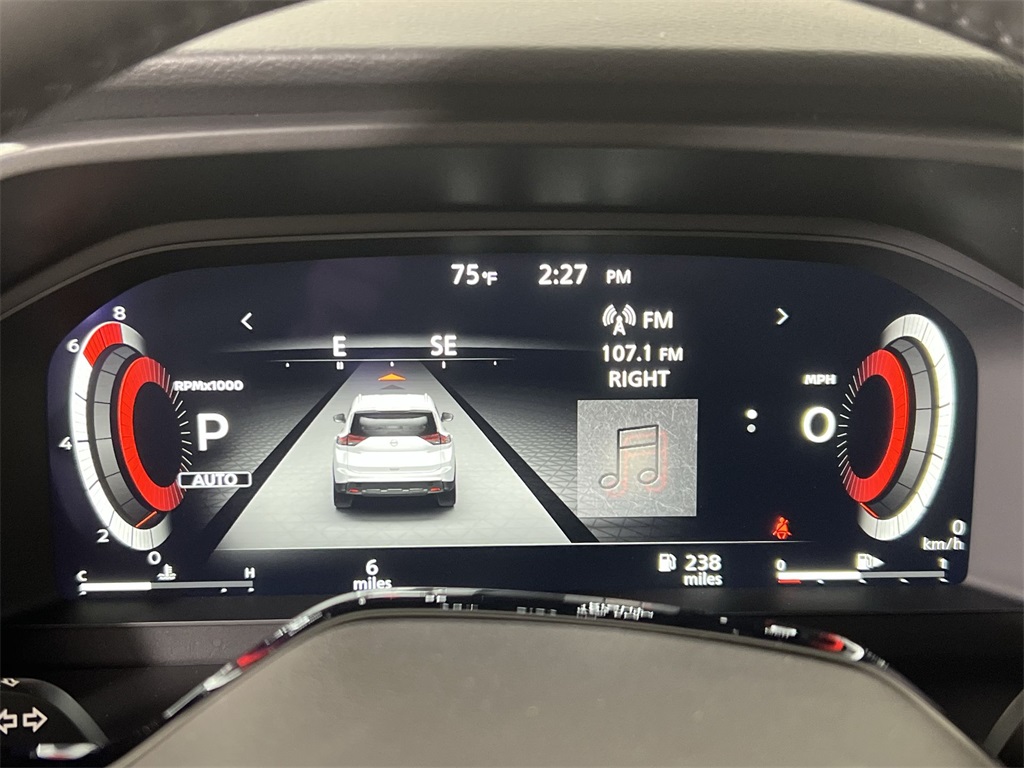 2026 Nissan Rogue Platinum photo 9