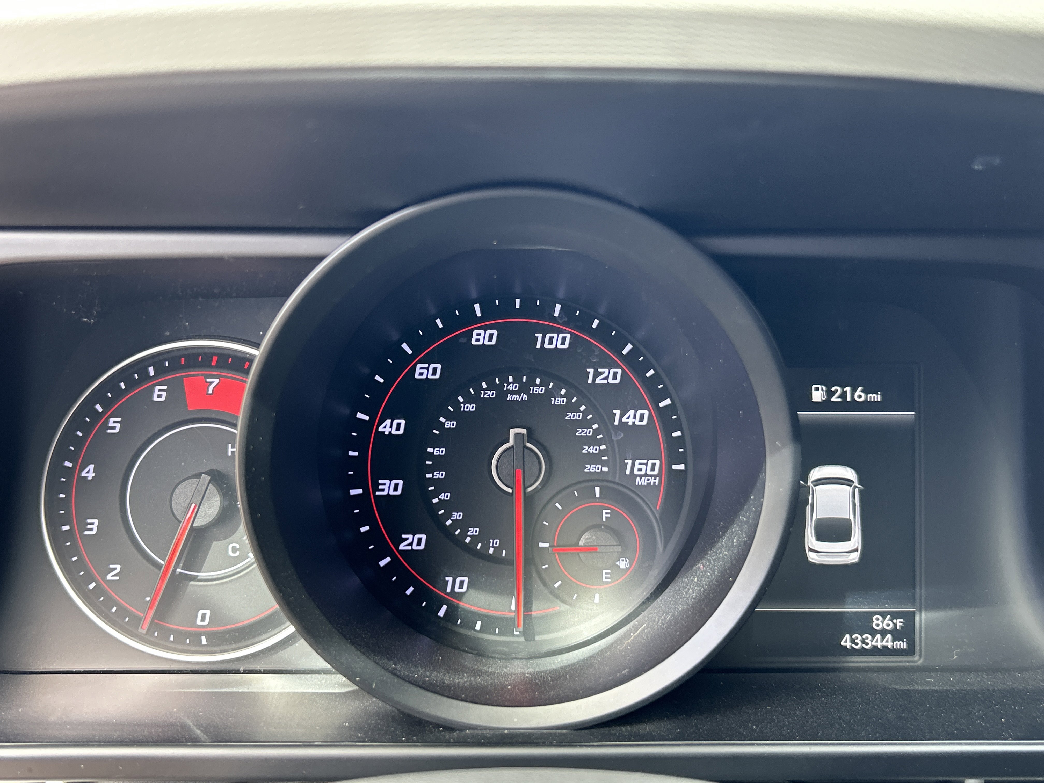 2022 Hyundai Elantra SEL photo 7