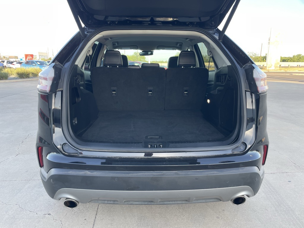 2024 Ford Edge Titanium photo 5