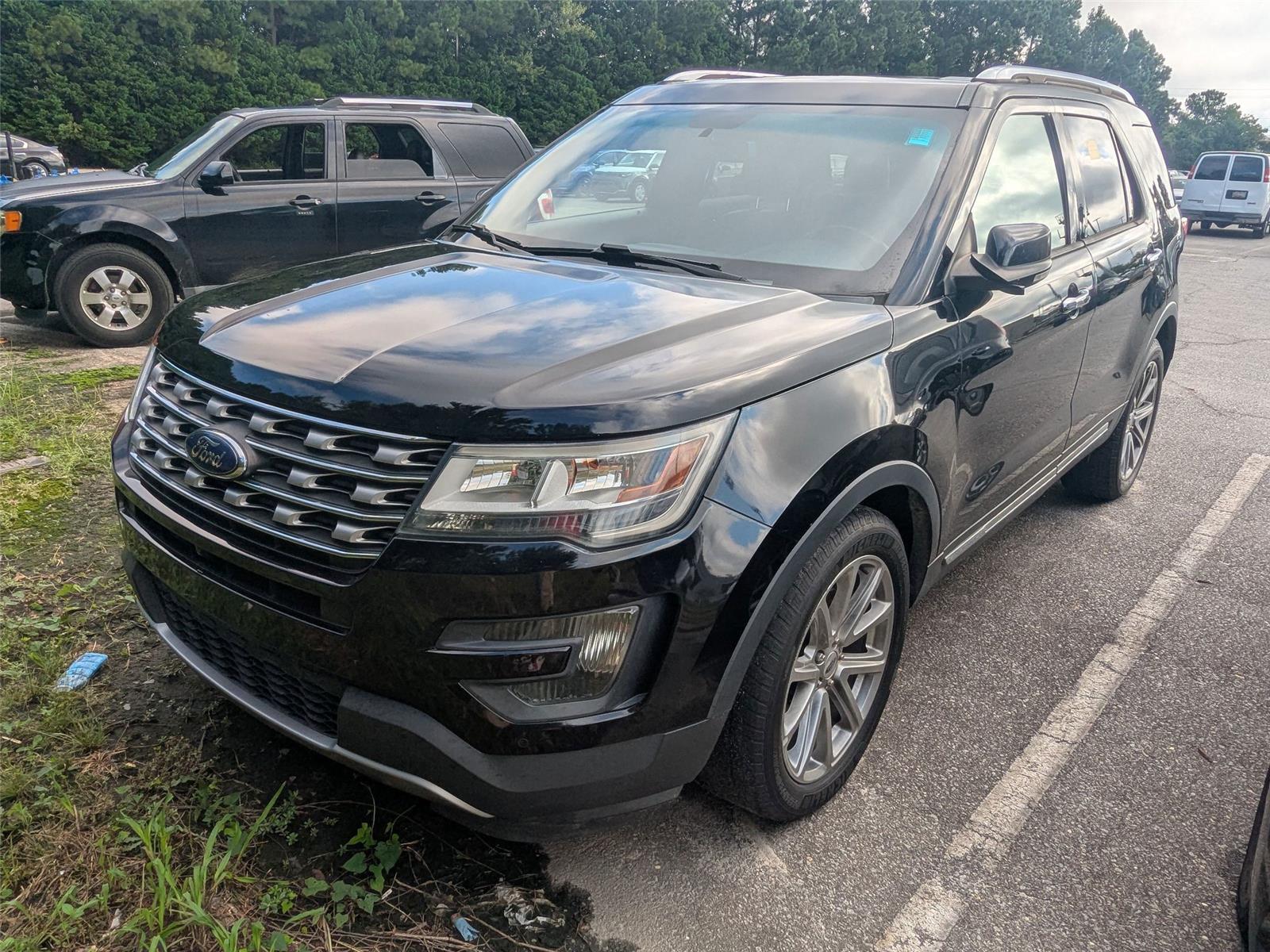 2016 Ford Explorer Limited photo 2
