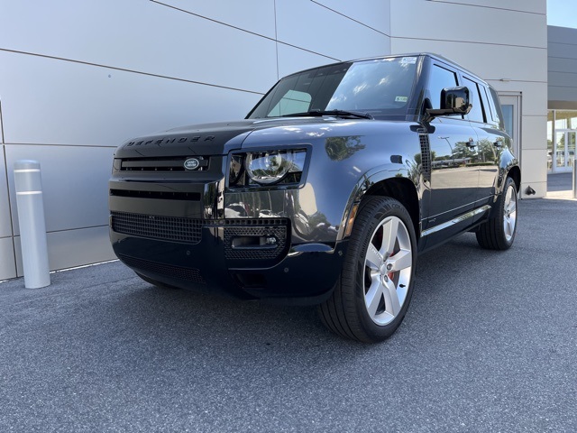 2024 Land Rover Defender X's photo