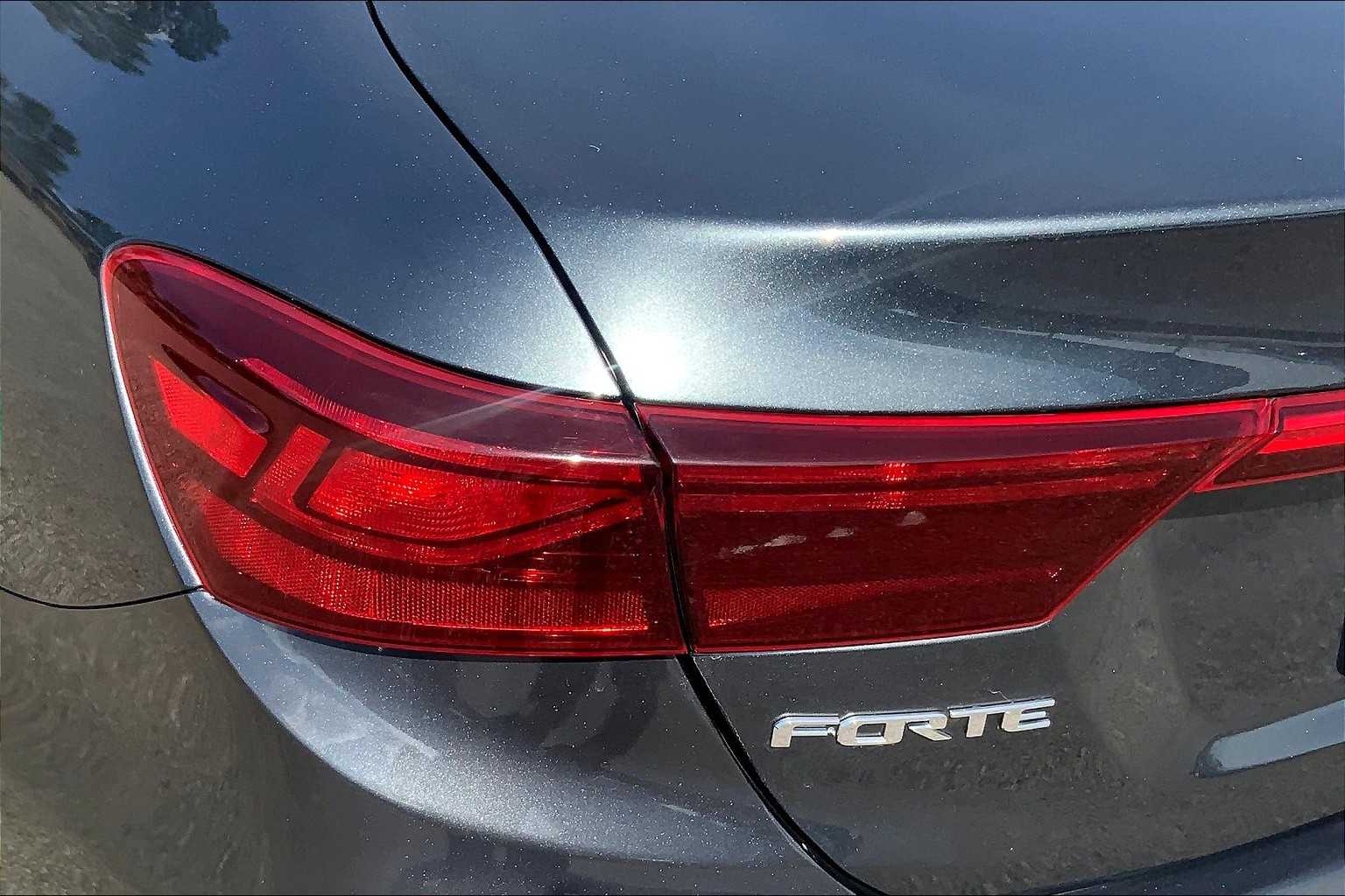 2021 Kia Forte LXS photo 26