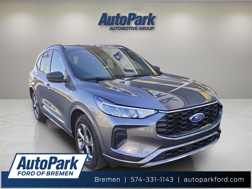 2023 Ford Escape ST-Line's photo