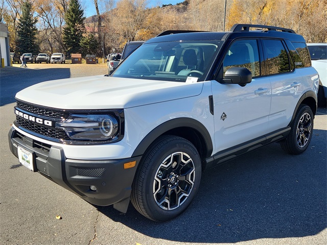 2025 Ford Bronco Sport Outer Banks photo 3