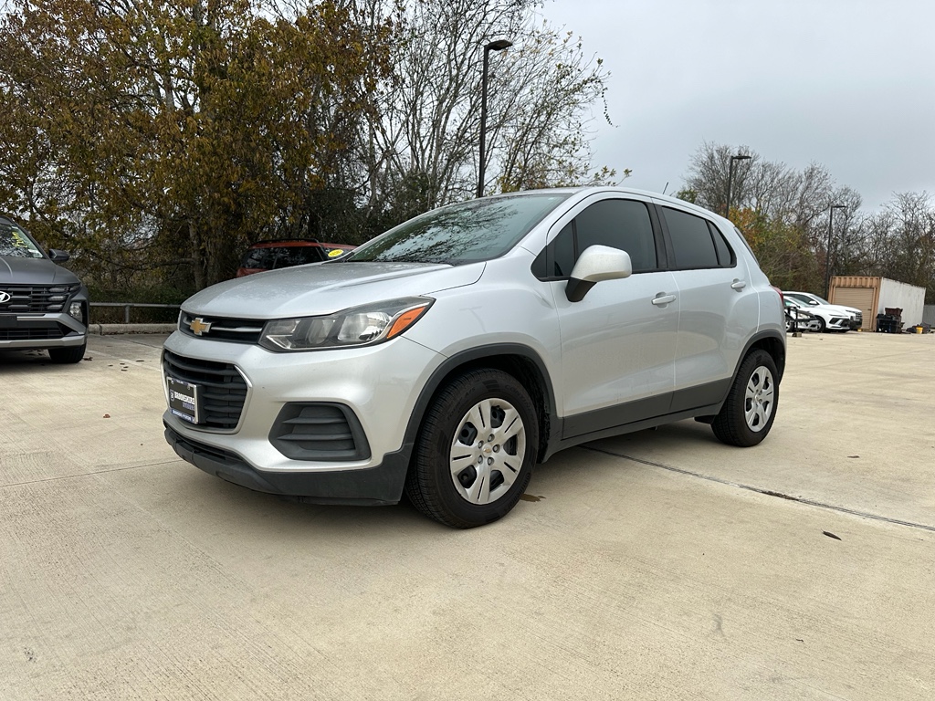2018 Chevrolet Trax LS's photo