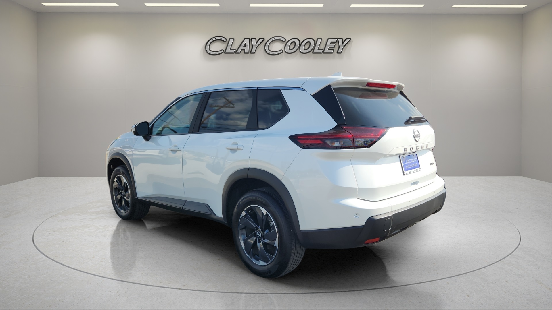 2025 Nissan Rogue SV photo 5