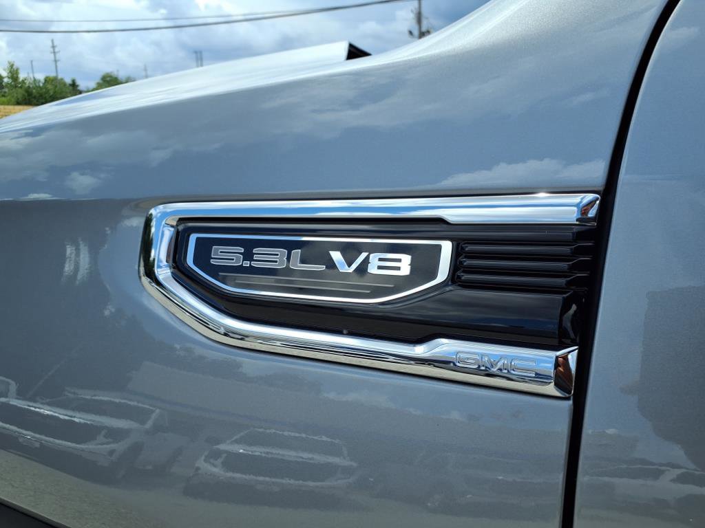 2025 Gmc Sierra SLT photo 3