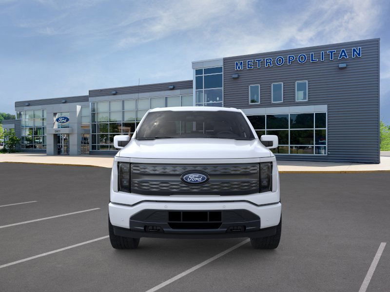 2025 Ford F-150 Lightning Lariat photo 6