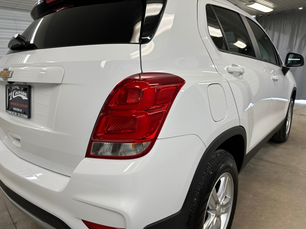 2022 Chevrolet Trax LT photo 18