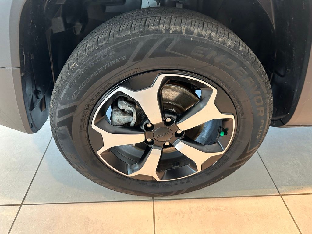 2021 Jeep Renegade Trailhawk photo 4