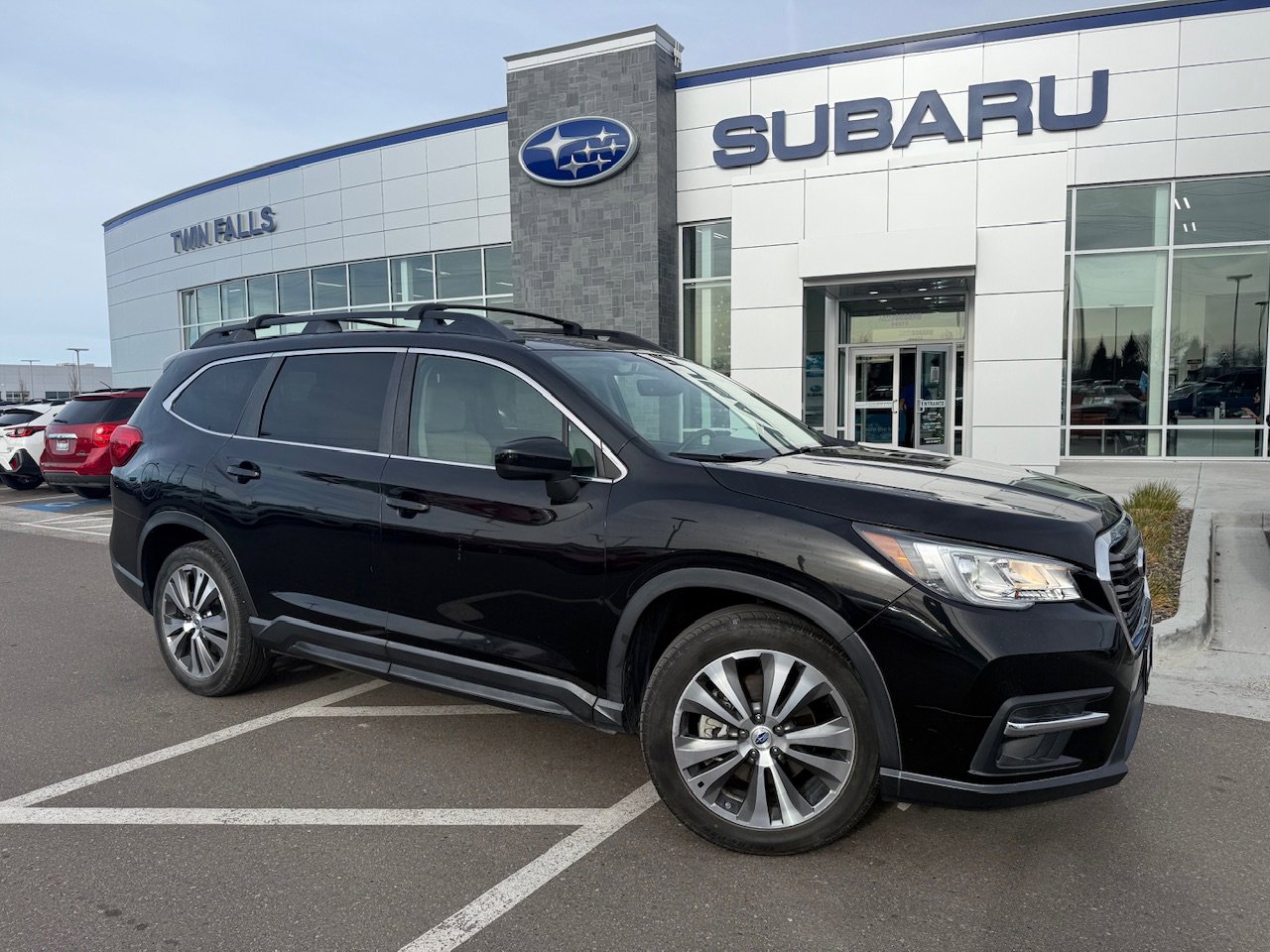 2019 Subaru Ascent Premium's photo