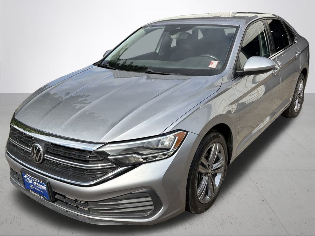 2022 Volkswagen Jetta 1.5T SE photo 2