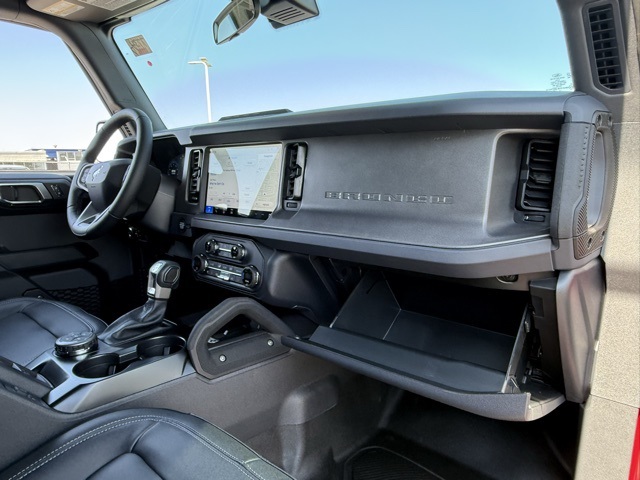 2025 Ford Bronco Badlands photo 12