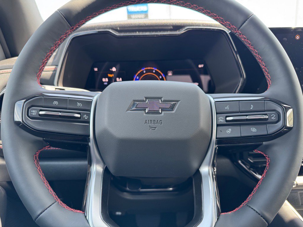 2025 Chevrolet Colorado Z71 photo 12