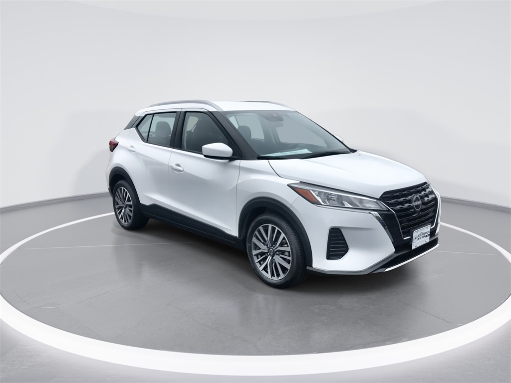 Used 2024 Nissan Kicks SV with VIN 3N1CP5CV3RL469924 for sale in Bardstown, KY