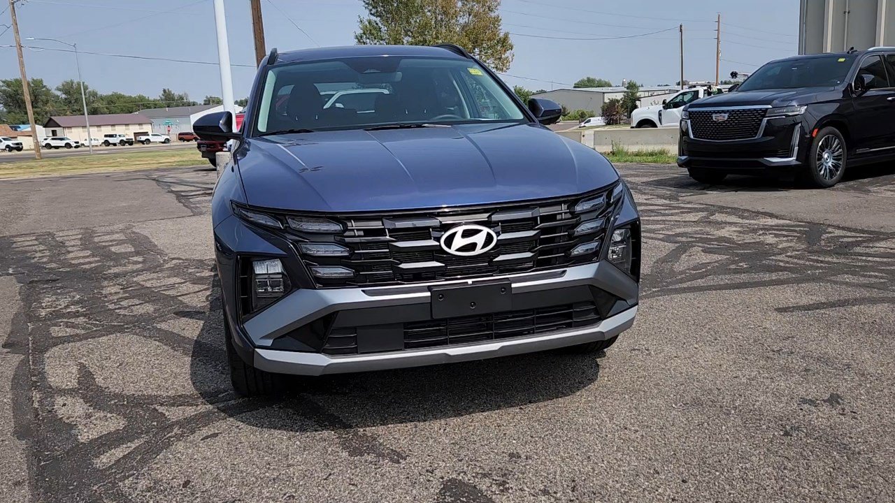2025 Hyundai Tucson SEL photo 3