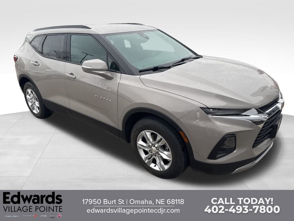 2021 Chevrolet Blazer 3LT photo 2